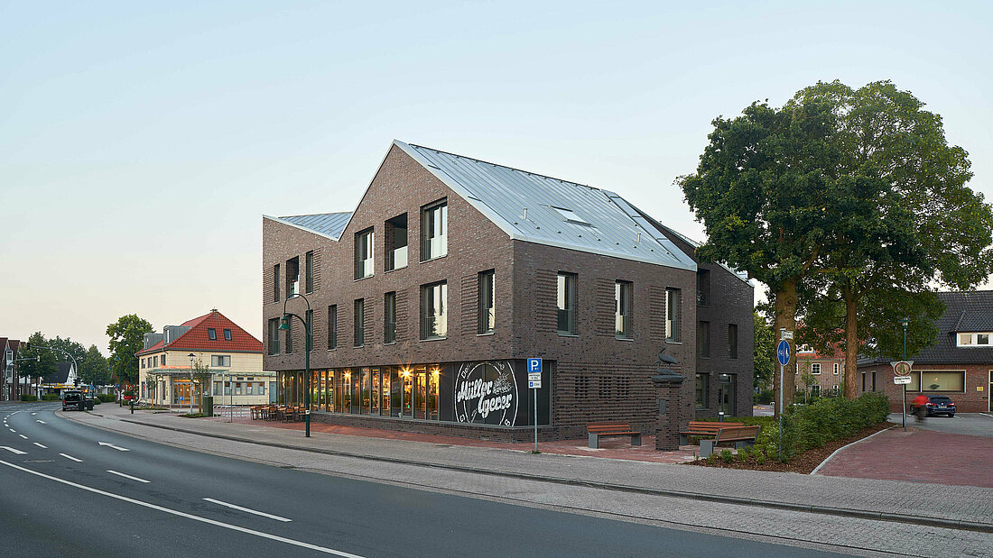 Neubau Wohn- und Geschäftshaus Wardenburg